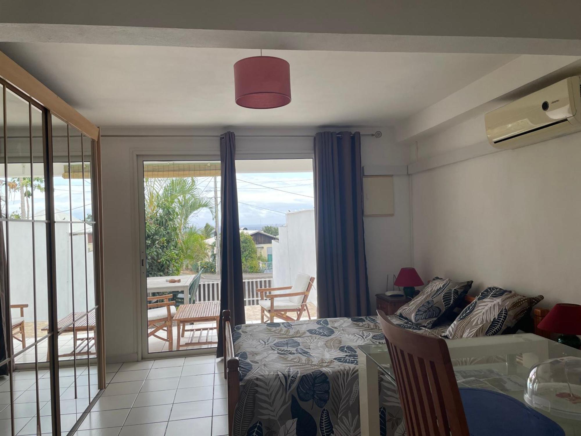 Studio 40M2 Saint Gilles Les Bains Екстериор снимка